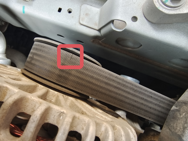 22款三年多了
问题慢慢出来了，空调出风口时不时的响，网络也是出问题，发动机的传