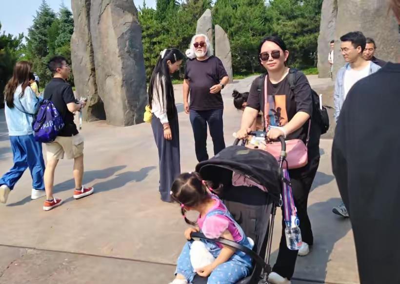 张纪中当众骂杜星霖头都抬不起来
对不起，我真的没办法同情杜星霖
原因很简单，说实