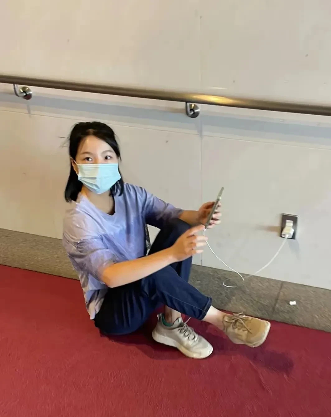 标题：中国女孩日本充电被骂











啊呀妈呀，真是活久见！咱们中国