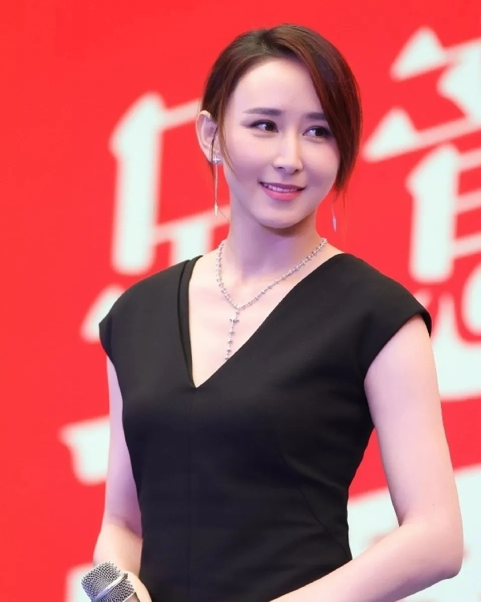 胡静幸福生活令人羡慕











太令人羡慕了！胡静的生活简直像开了挂