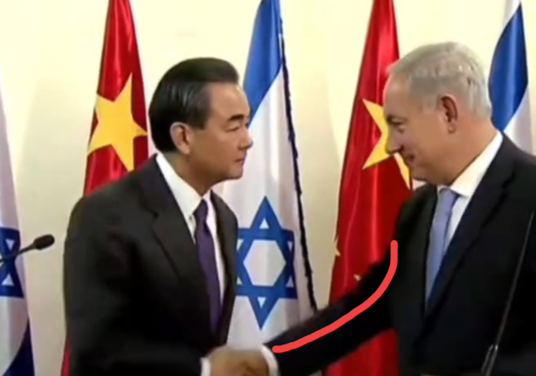 以色列想拉中国调解





---





我看到那张照片的时候，手心都出汗