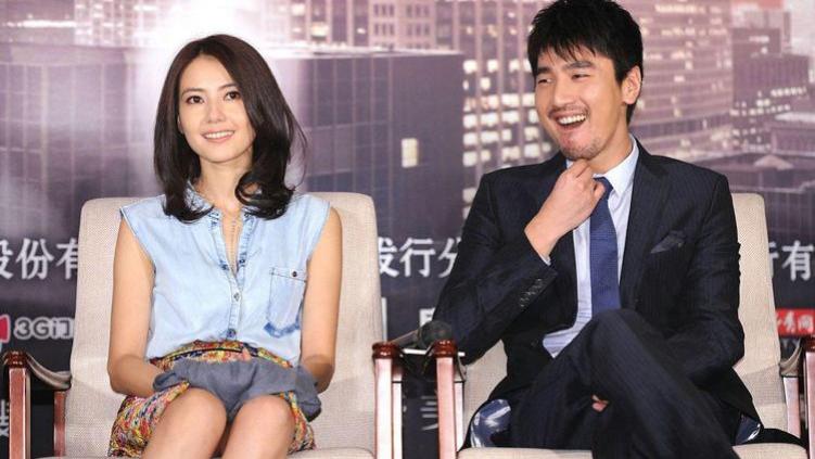 结婚11年眼神拉丝！高圆圆赵又廷甜过偶像剧