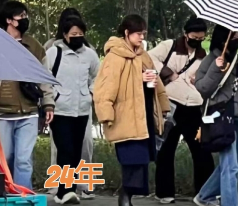 孙俪的“救命”衣服成为热议话题，让人忍俊不禁