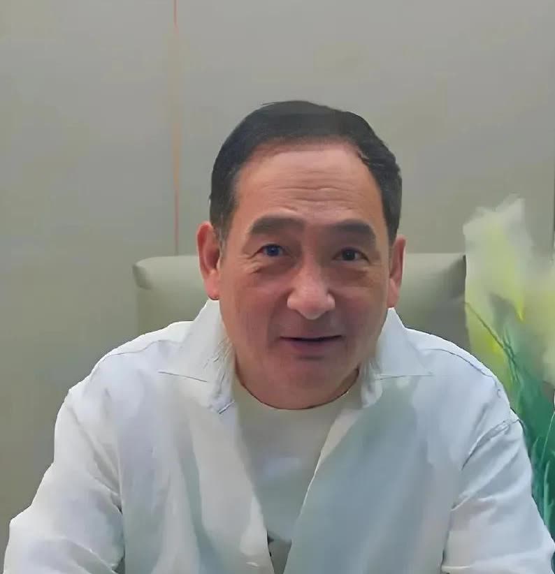 谢雷高调宣布他是钢丝。

直播间里高调宣布了。有很多粉丝问谢雷，对郭德纲怎么