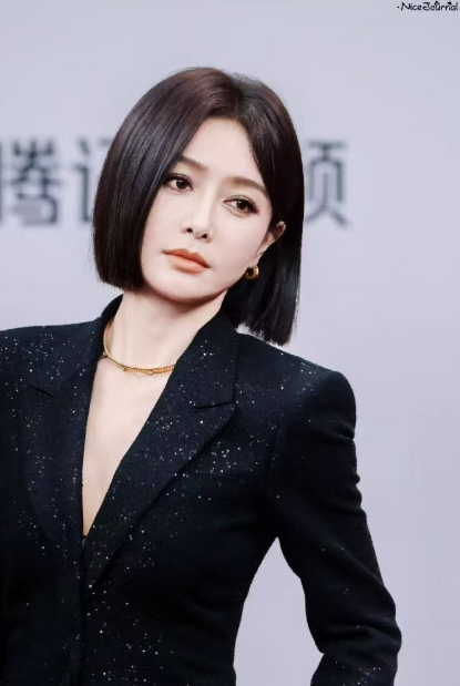 秦岚生图又A又美，又酷又飒！！！夸不完了