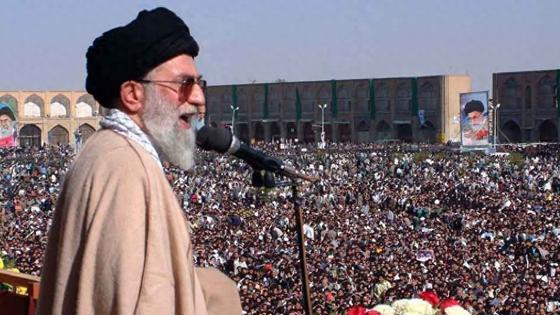 停火的理由，特朗普给了以色列，哈梅内伊发声，对美“轻轻放下”