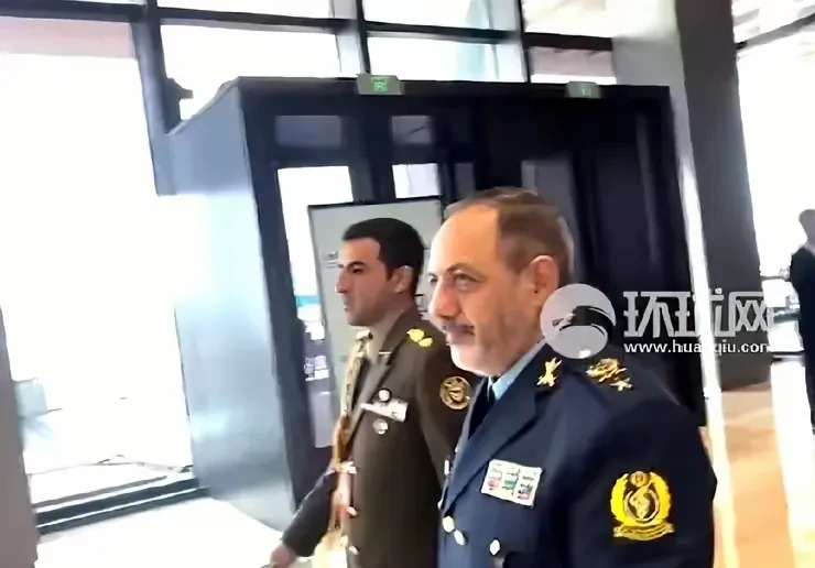 伊朗后悔没买中国武器，现在晚了











伊朗当初要是买了中国武器，