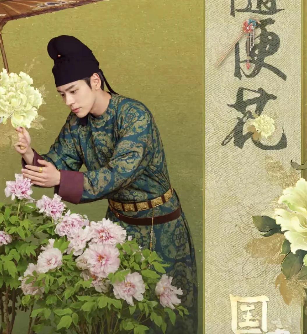真有人觉得何健麒辞了体制工作不划算吗？体制内福利好，可是何七七这几年赚的钱未来赚