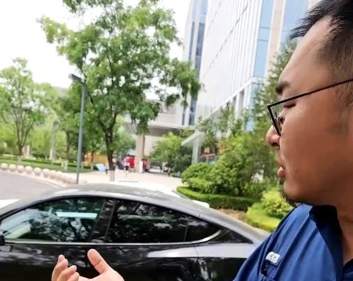 我开了几天特斯拉，即使在各种限制下，它居然在中国卖的这么好，我表示很不理解

