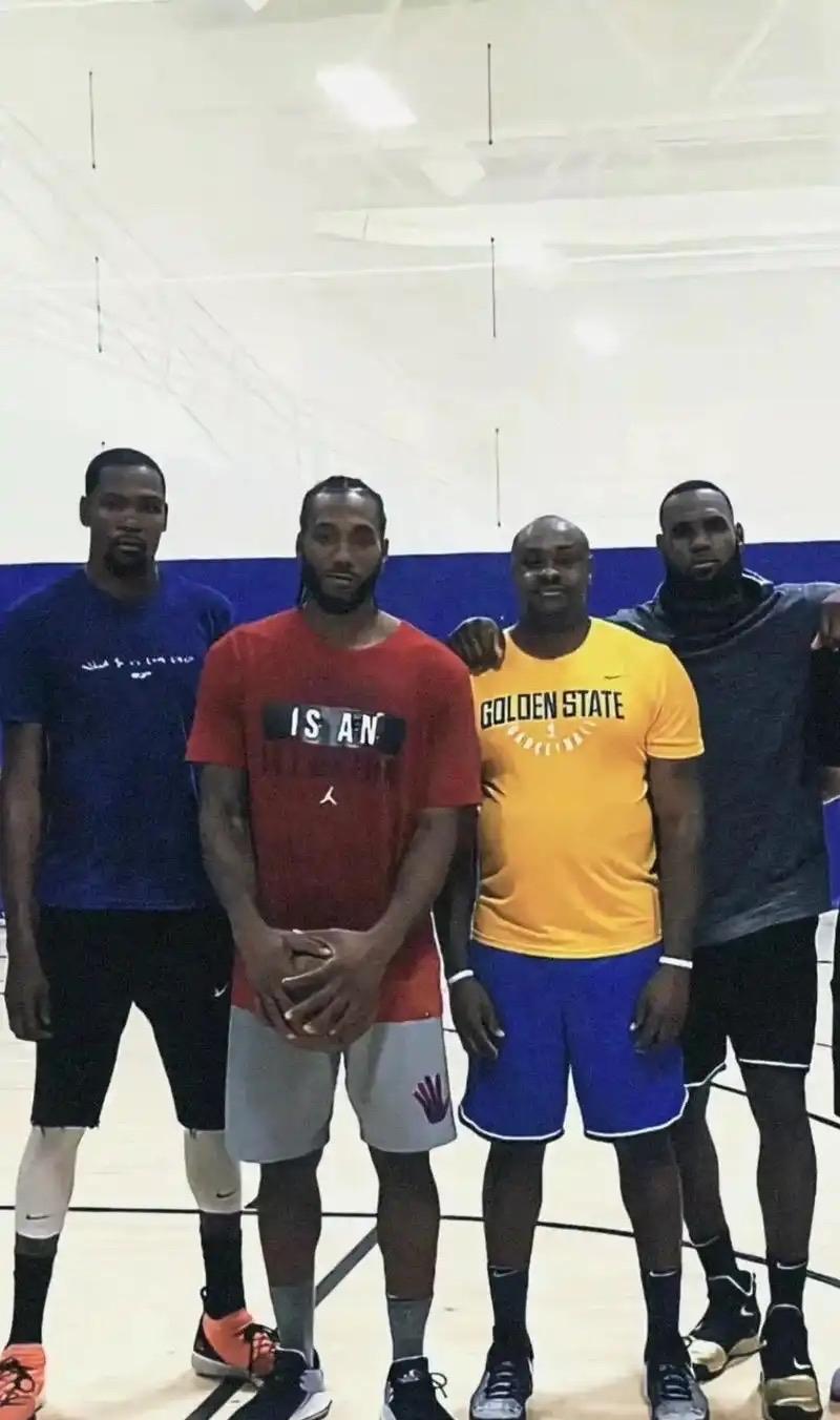 伦纳德不服啊
美媒体NBA Central列出2025-26赛季25大小前锋，前