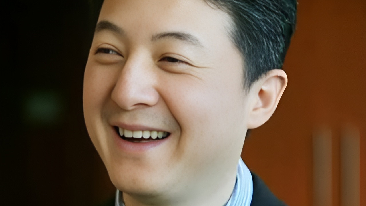2018年，张首晟正式宣布与华为合作，取得重大突破，然而仅仅三天后，张首晟就出事了
