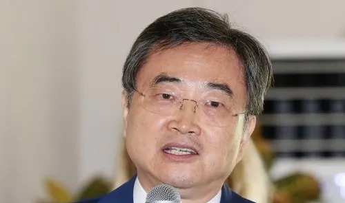 外交部长要换人，赵显要上位了











啥？外交部又要变天了？尹锡悦