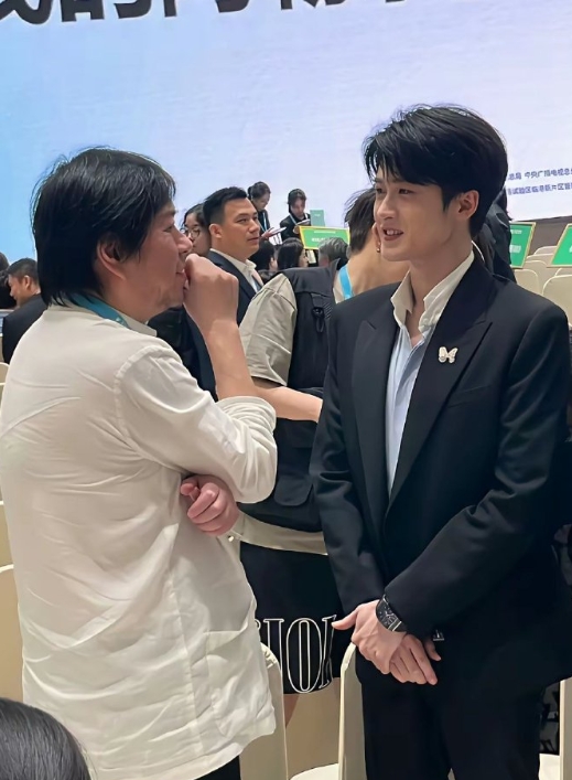 天哪这竟然是高晓松？？他也参加2025白玉兰了？