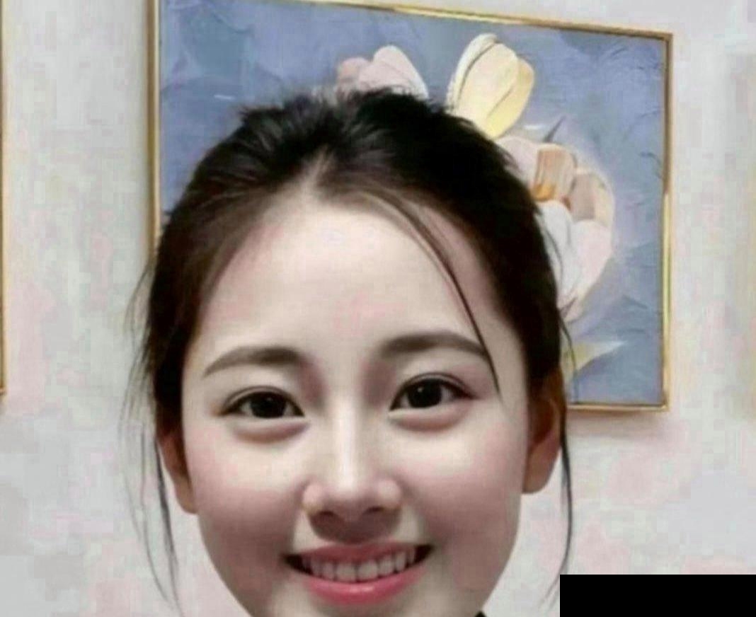 我永远都忘不了戴杏芬姐姐，是她改变了我的人生轨迹。我叫何荣峰，如今虽事业有成，但