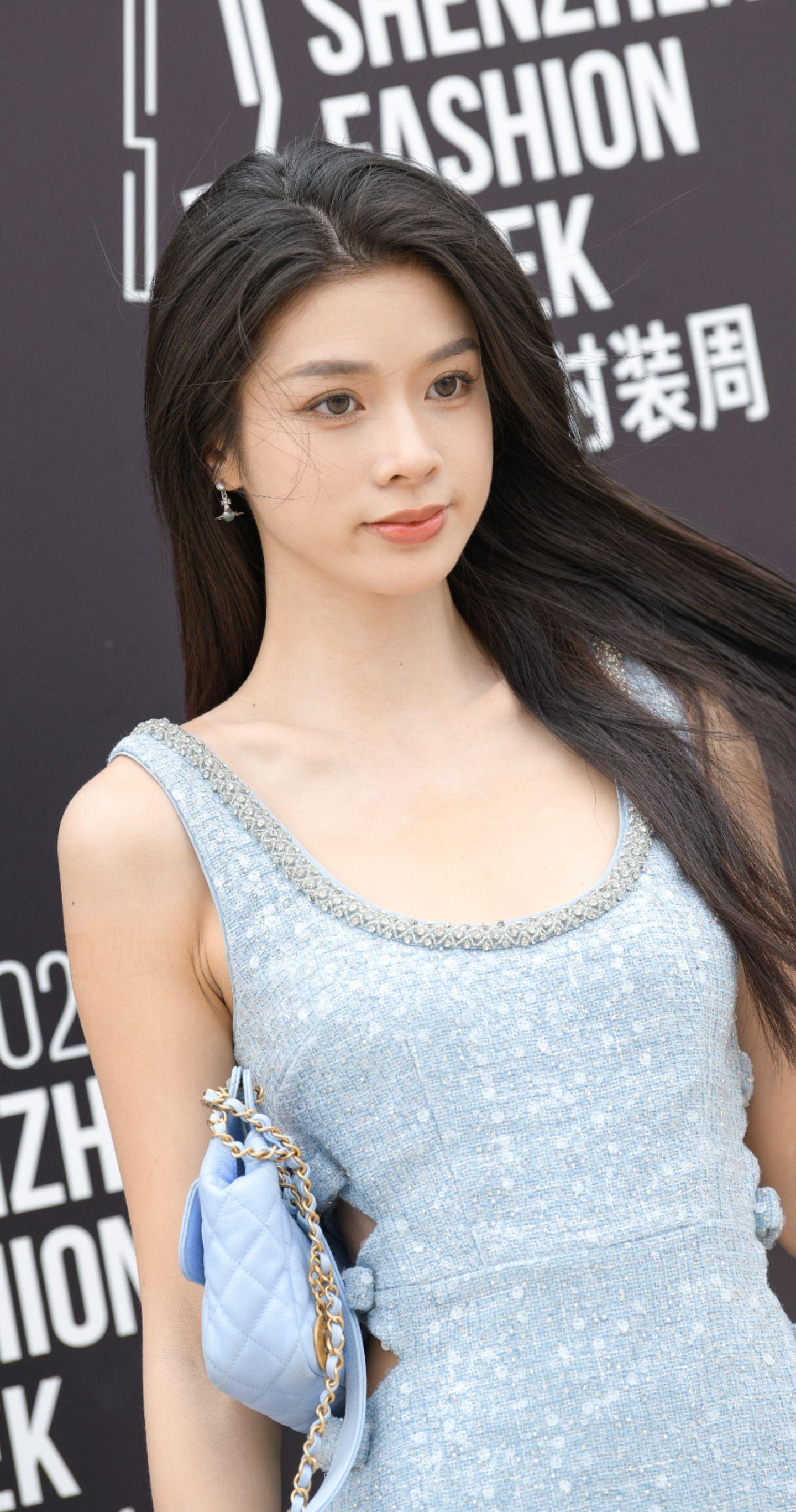 段子@我后，回复“污蔑！我哪有那么傻”。