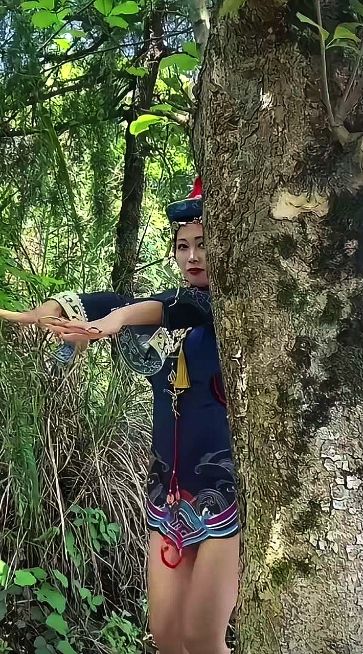假如你在山上遇到她，你会怎么做？