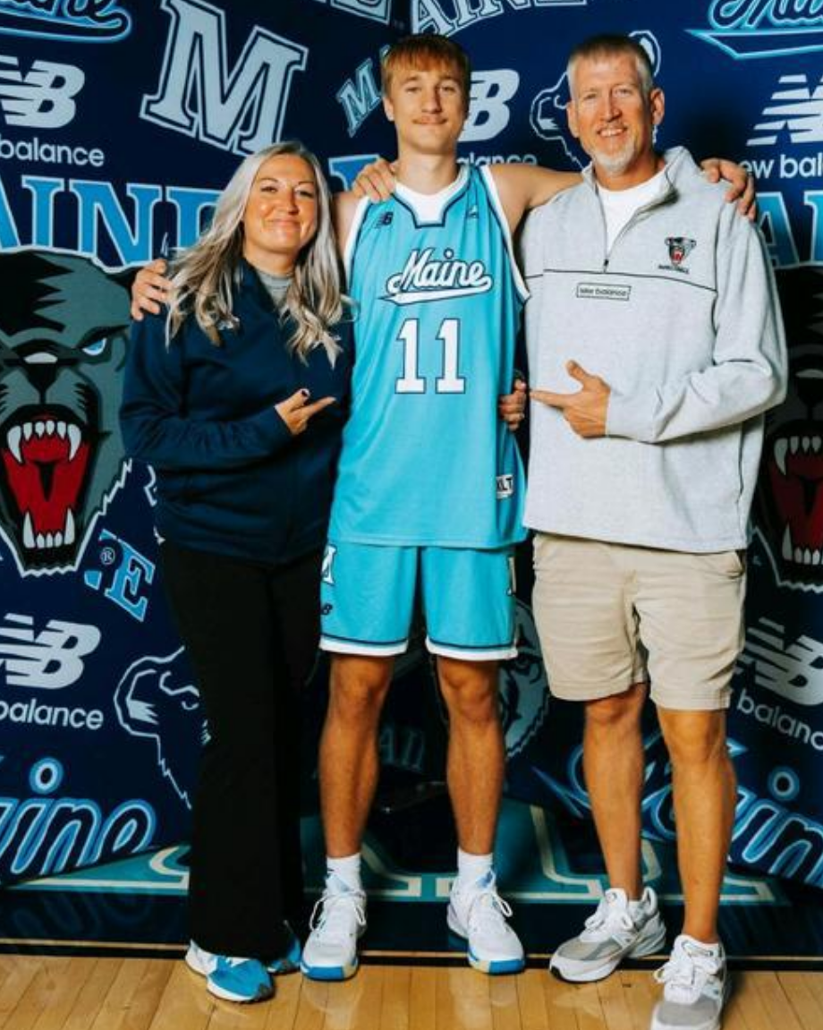 18岁的2025年状元秀弗拉格代表独行侠拿到了42分，创造了18岁球员的单场最高