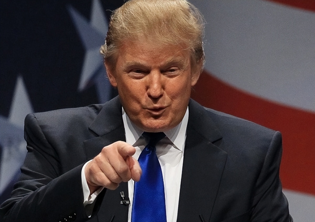 全球反制风暴，2025年2月10日中国对美加征10%-15%关税的重磅反击，犹如