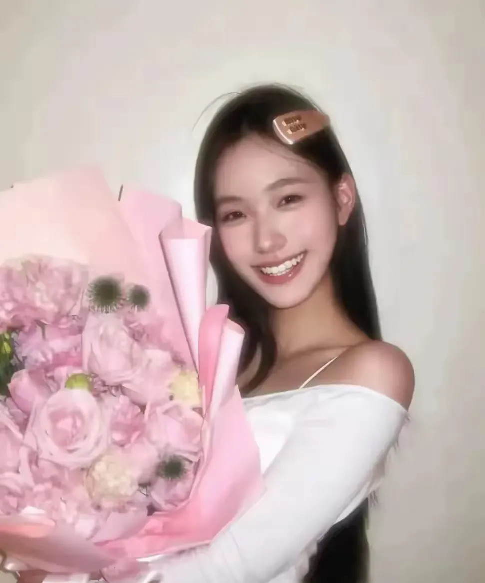 小S女儿继承大S资源











大S走了，小S就迫不及待让女儿顶上？