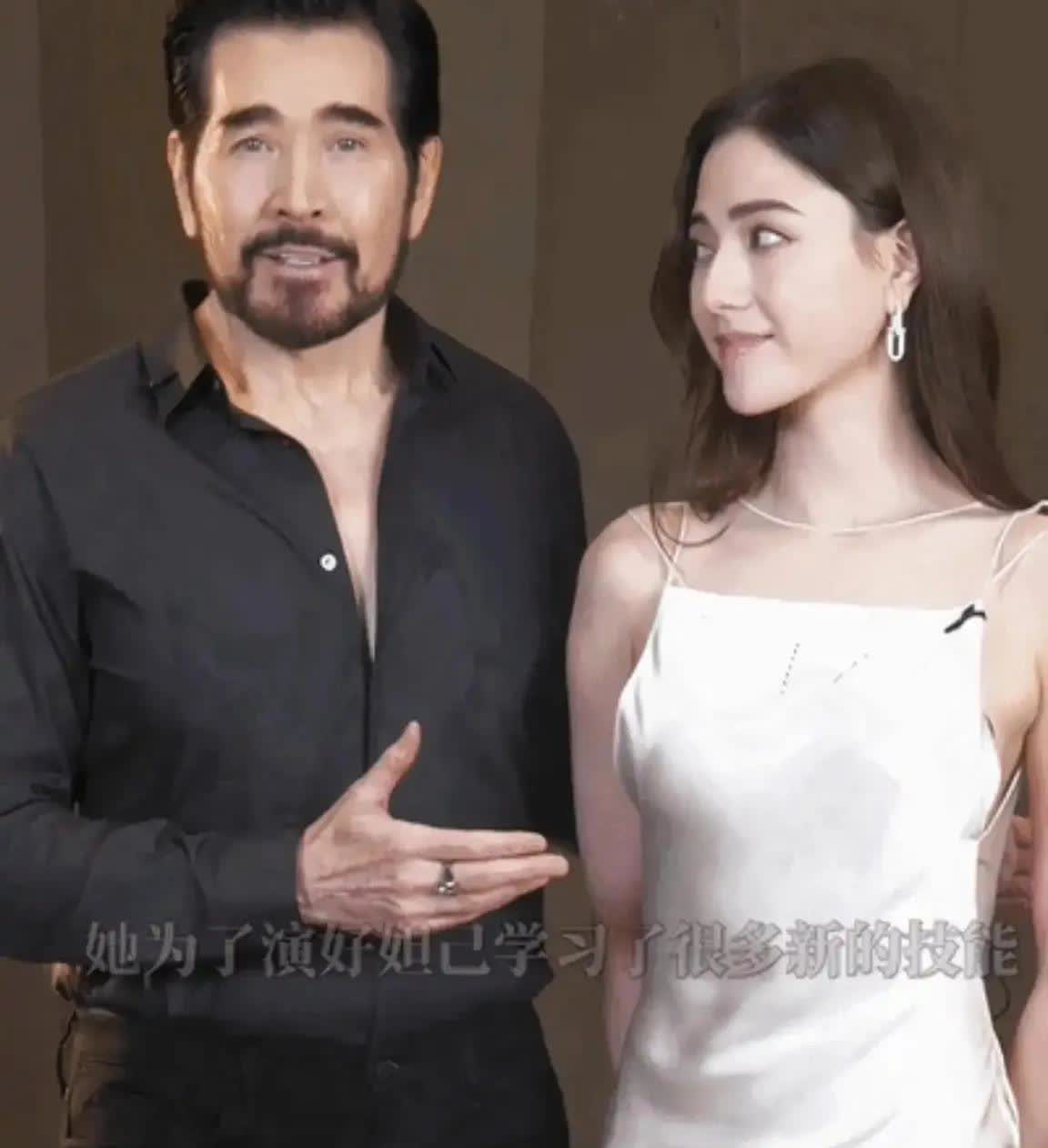 男神费翔好帅呀！《封神演义》苏妲己娜然也挺美！你觉得他俩般配吗？
