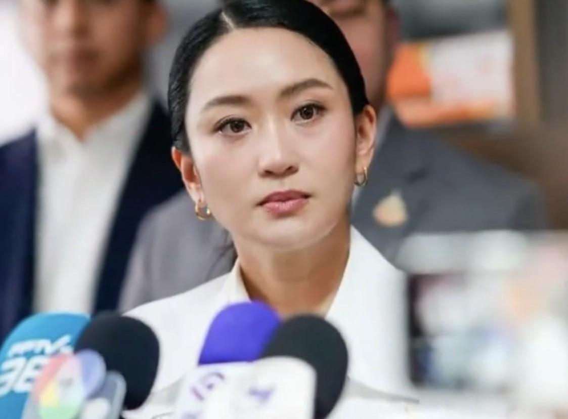 彻底不满了！
佩通坦接受采访时表示，泰国与柬埔寨发生军事冲突的根本原因，并不是因