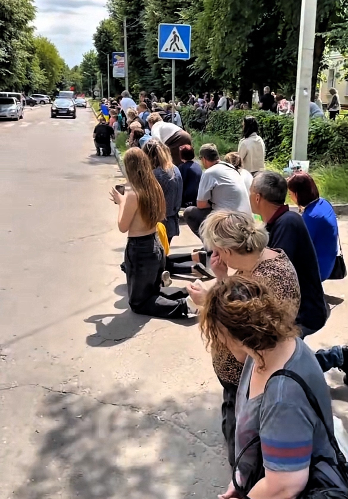 乌克兰人民的骨气真硬











你敢信吗？一个国家最让人敬畏的力量，