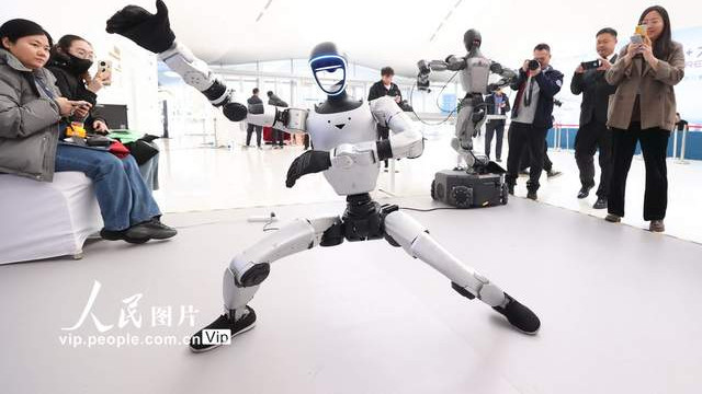 2025人工智能+大会在北京中关村国际创新中心成功举办