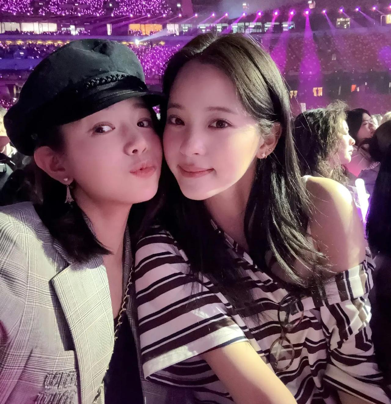 你们说陈晓看到现在瘦下来的陈妍希会不会后悔和她离婚，陈妍希自从官宣和陈晓离婚以后