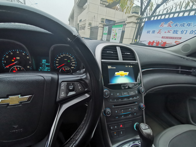 老车用料确实没得说
还是比较佩服老车的用料做工的，十一年了，这磨损确实不算大，座