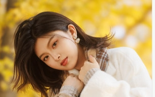 我的猫不小心将妻子的男助理咬破了皮，她就将我扔进斗兽场百般磋磨