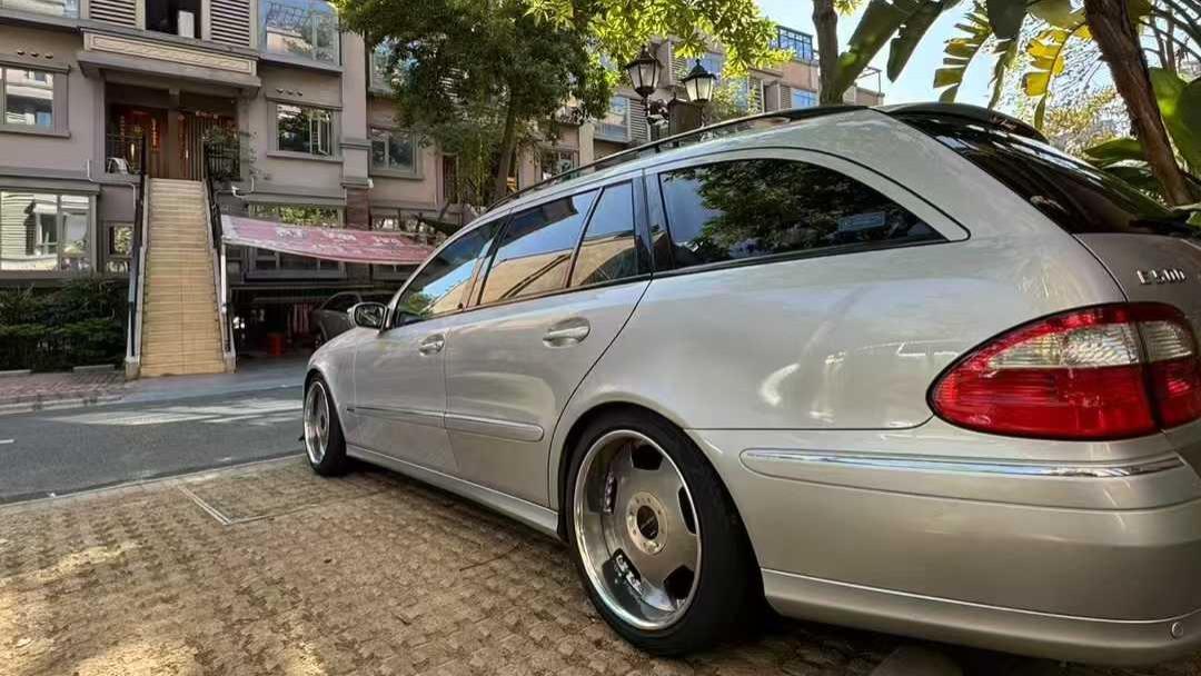 经典重生：国内唯一日规奔驰E500旅行版现身，V8情怀的终极诠释