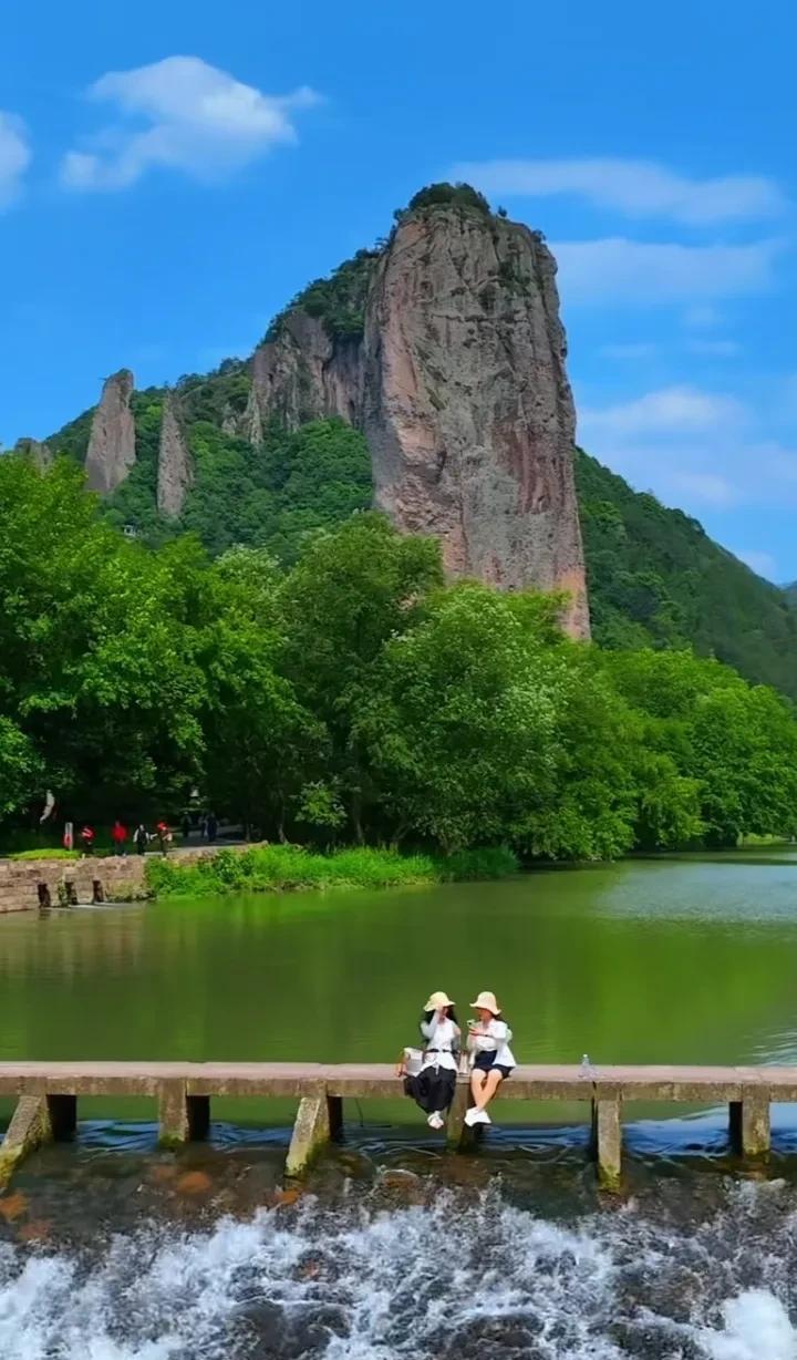凡事都有过程，万事万物也有它的规律，世上其实没有一件事需要我们去着急。