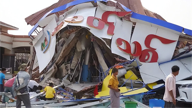 救灾工作继续，受伤中国公民数据上升！关键时刻，缅甸内战或升级