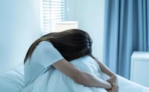 “冤不？”内蒙古呼和浩特，女子与相交30多年的男同学一起去景区游玩，又与对方一起