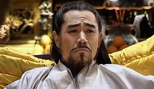 嘉靖十年，朱厚熜都25岁了，还一直没生出娃，心里怕的不行，如果真生不出来，他折腾