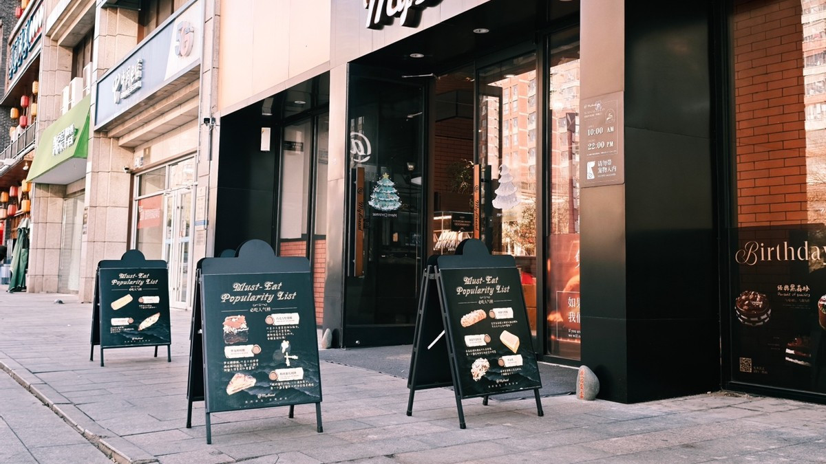 手机竟能拍出徕卡味？小米17把5万块的德味塞进裤兜！