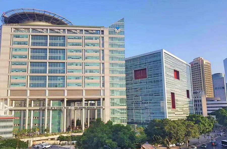 以色列第13频道：
“由于国防部昨晚遭到袭击，现已不安全。今晚的军事内阁会议将在