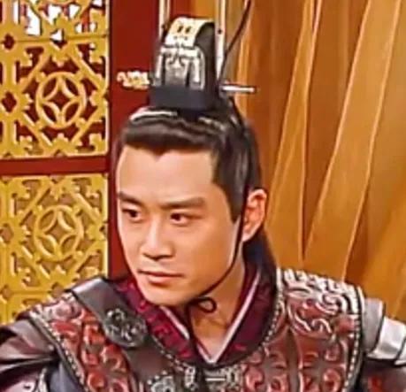 薛原公，是新罗王朝时期的重要大臣，他主要活跃于新罗王朝的君主真平王金白净和善德女