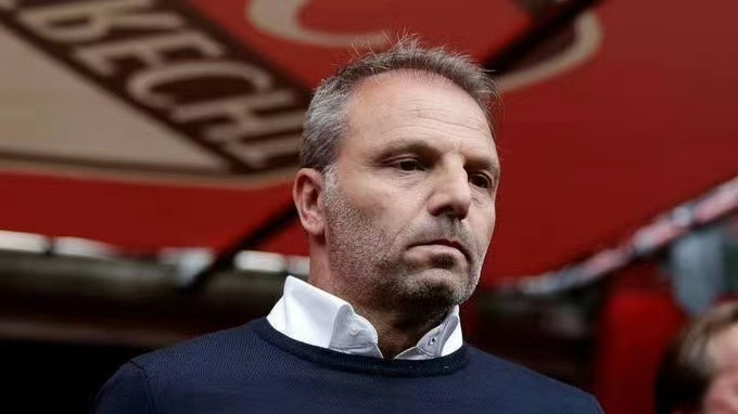 下课钟声响起！成绩太拉垮阿贾克斯宣布主教练斯