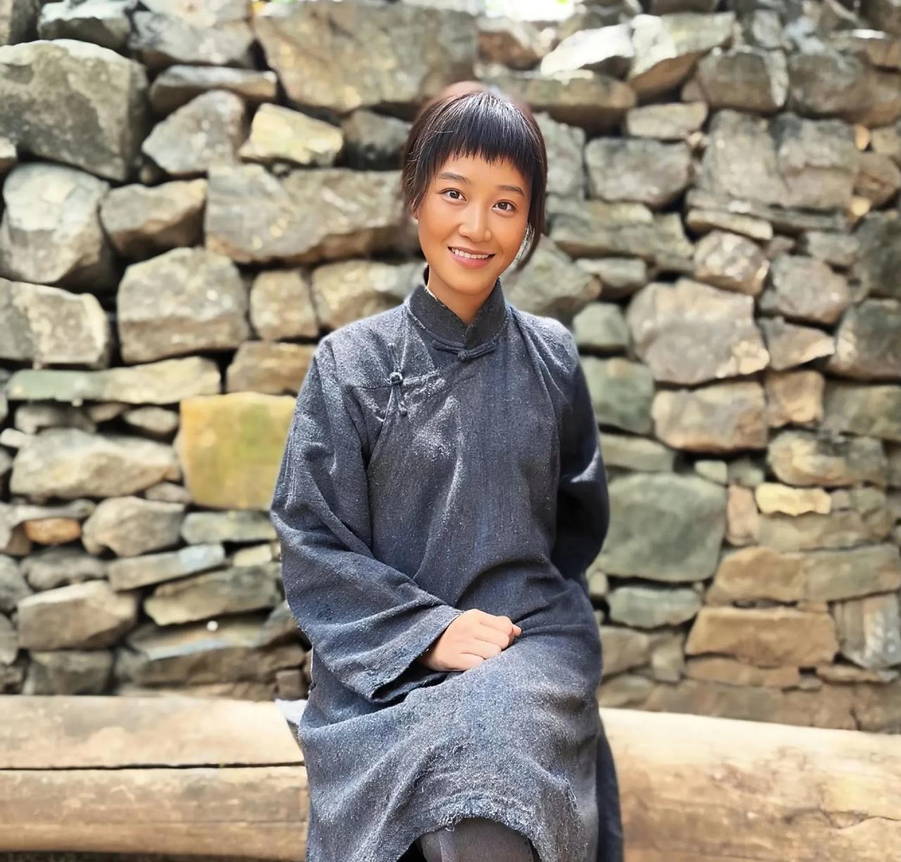 如果我是杨幂，看到女二是蓝盈莹，我就拒演女主
不是跟蓝盈莹关系不好，也不是觉得她