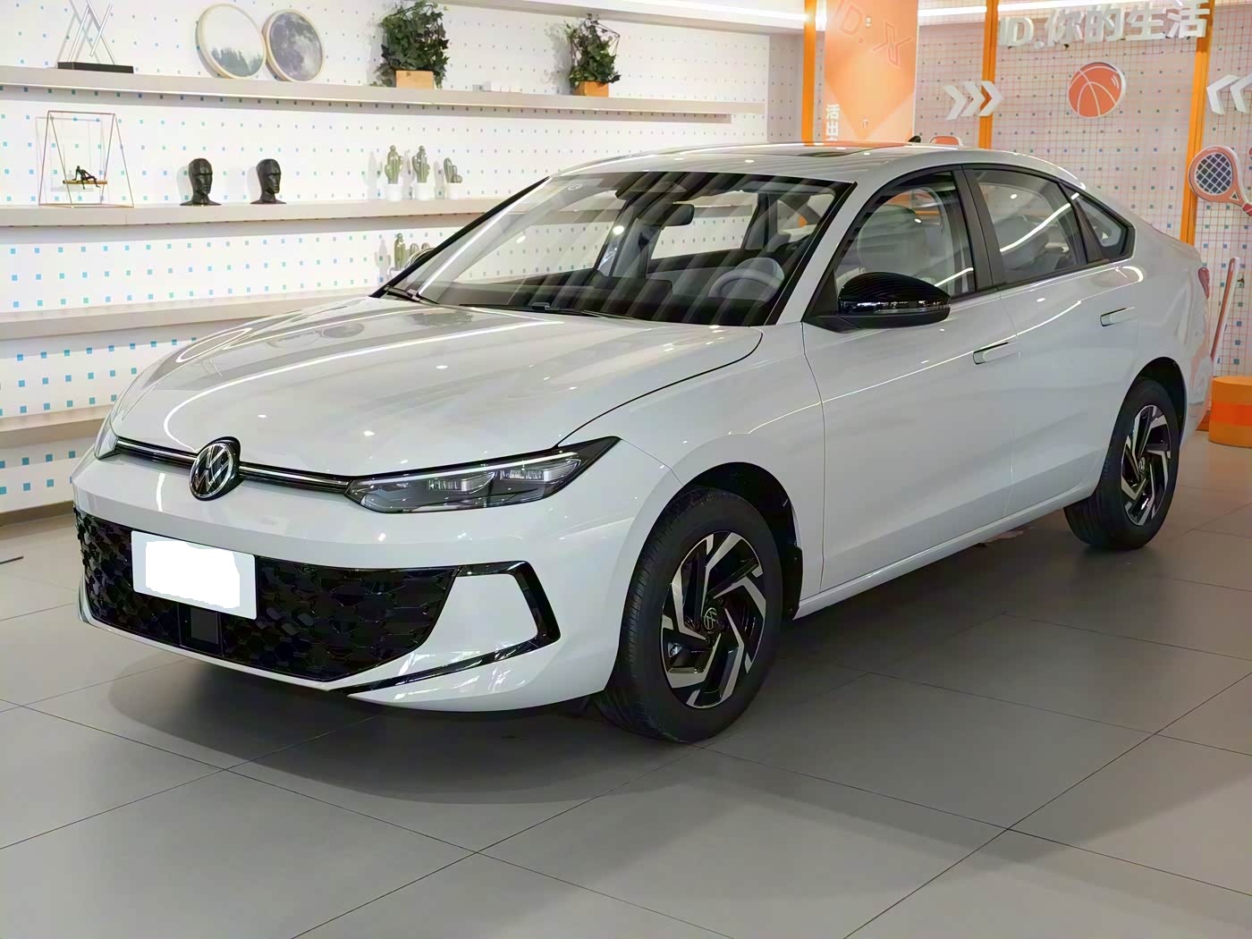 大众亲民版“帕萨特”售价限时8.88万起，双前脸设计，搭1.5T动力