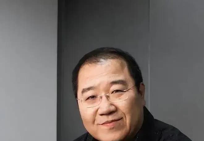 你不养我小却要养你老：英达落了几滴泪，有人喊话巴图要大度

娱子厦