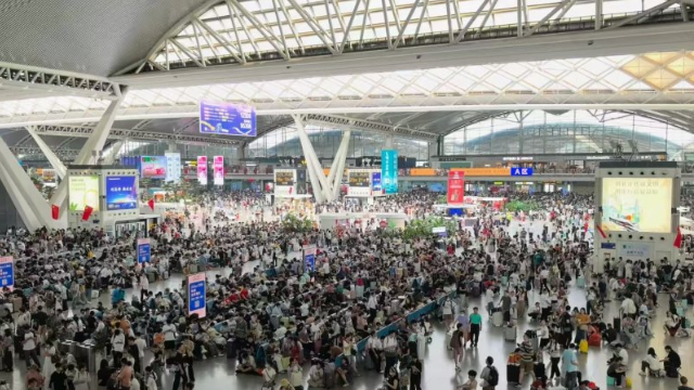全世界都知道中国人放假啦！