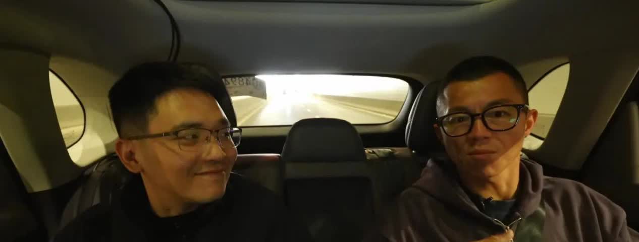 智驾到底该走纯视觉方案还是激光雷达方案？
 
今年以来，新能源车企集体开卷智