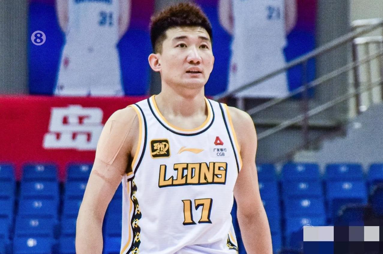 季后赛的赵嘉义与孙明微，根本不是一个级别！！
孙明微，打了4场，出手12.5次，