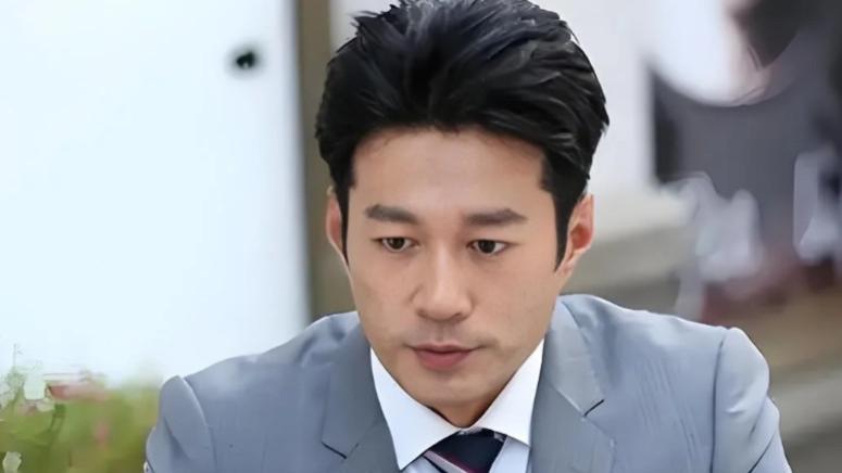 谭凯: 53岁不婚，放下北京回青岛，他用一辈子改写“体面”两个字