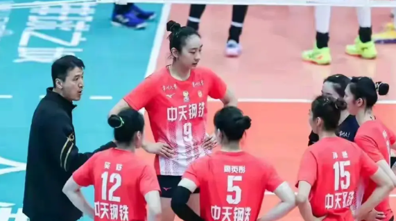 李月如有韩旭厉害吗？为什么总是吹捧李月如？却要打压朝旭，有李月如加入的中国女篮。