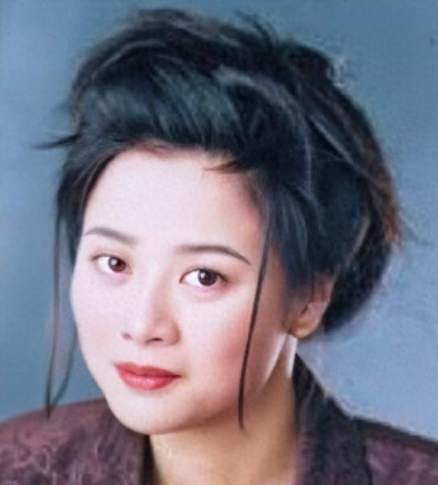 知名女演员自曝退圈！已转行做月嫂

58岁TVB老戏骨黄凤琼不演了。转行当月