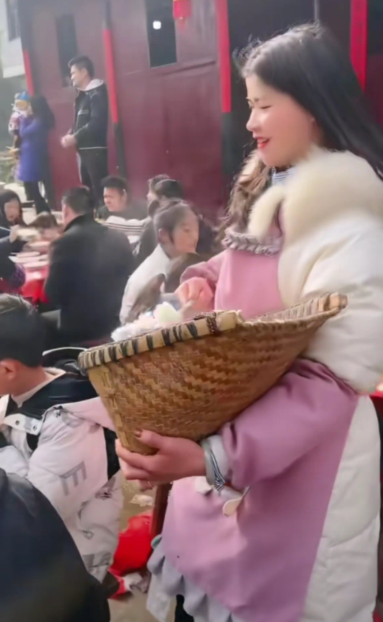 来一个贵州老乡说一下，你们的酒席真的是这样的吗
