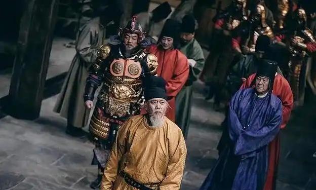 龙朔二年（公元662年）五月，李治亲自选任了一批官员，如大司宪窦德玄为司元太常伯